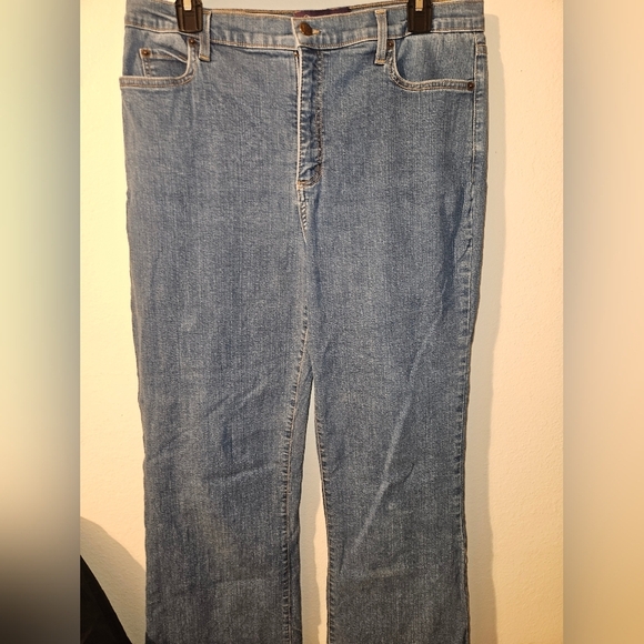 NYDJ Womans Straight Leg Jean Size 14 - Picture 2 of 13